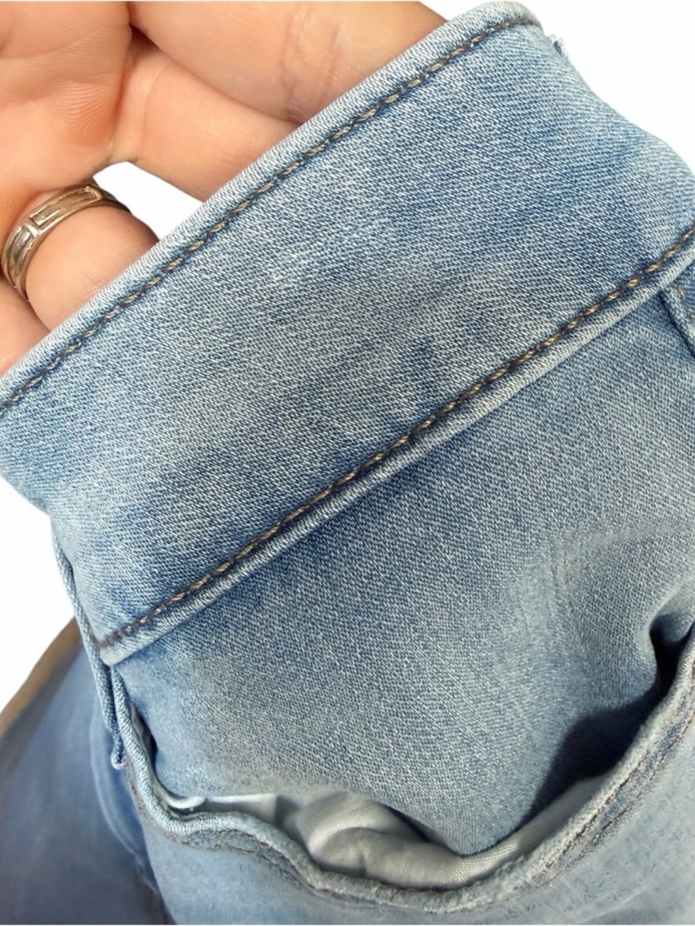 Guess Women's Light Blue Flare Jeans sz 30 - Picture 5 of 6